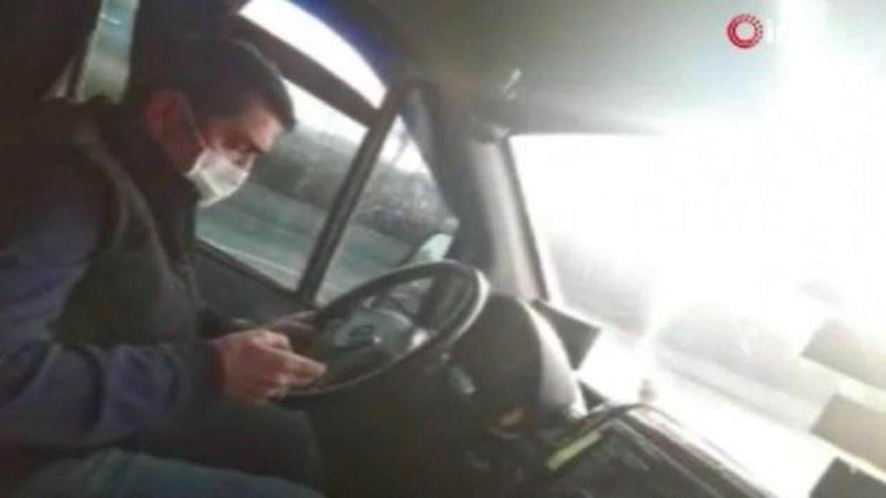 Ankara'da seyir halindeki dolmuş şof&ouml;r&uuml; dakikalarca cep telefonunu kullandı