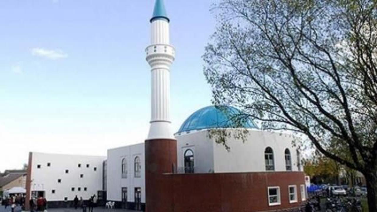 Fransa'da 2 camiye İslamofobik saldırı