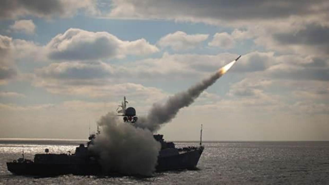 Rusya Tartus limanına savaş gemilerini konumlandırıyor