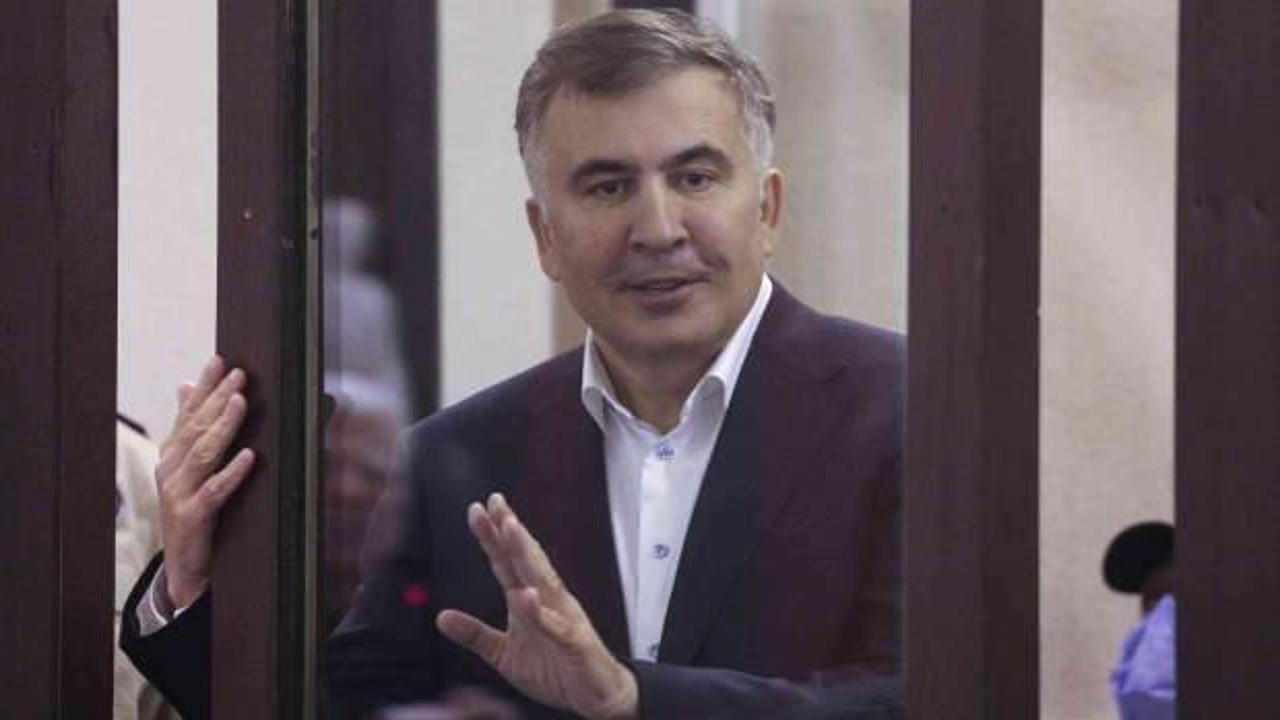 Tutuklu Saakaşvili hastaneden hapishaneye nakledildi