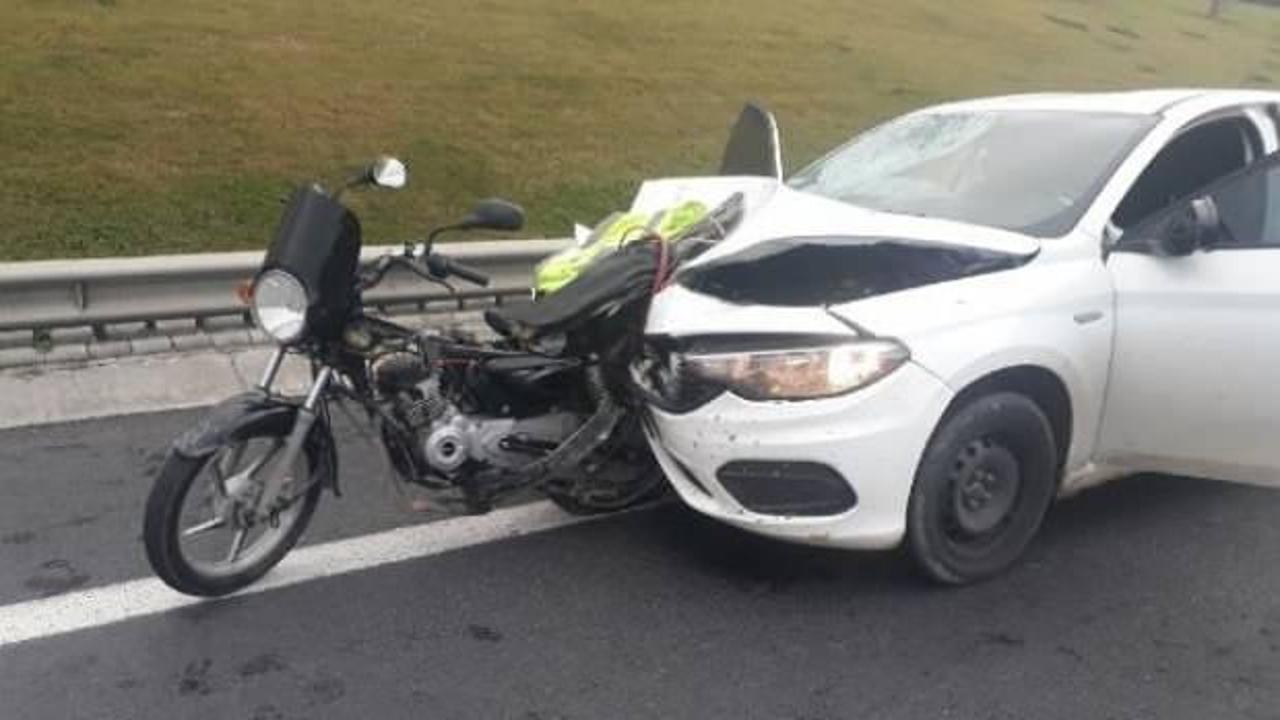 TEM Otoyolu'nda motosiklet otomobilin &ouml;n&uuml;ne saplandı 