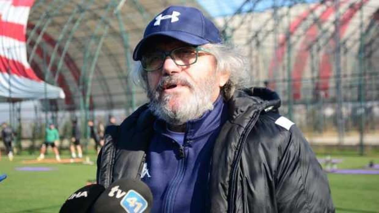 Mustafa Reşit Akçay'dan transfer açıklaması