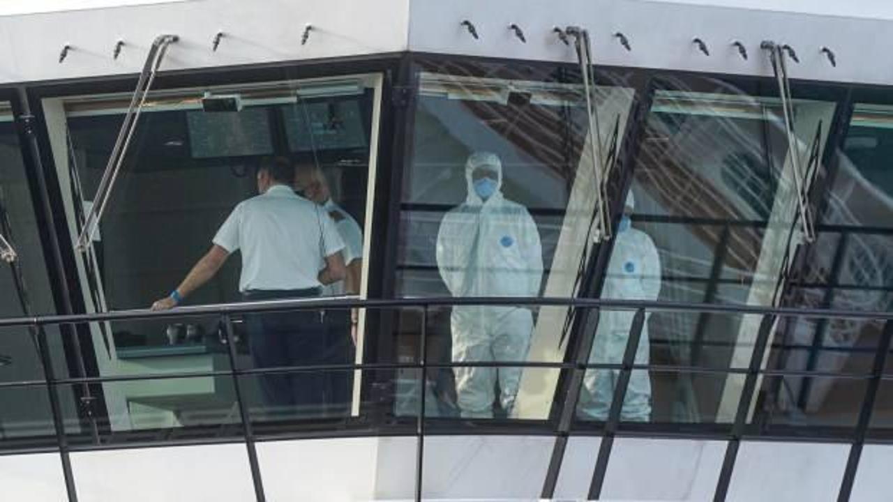 Omicron alarmı: 2 bin 500 yolcu taşıyan gemi geri çağrıldı