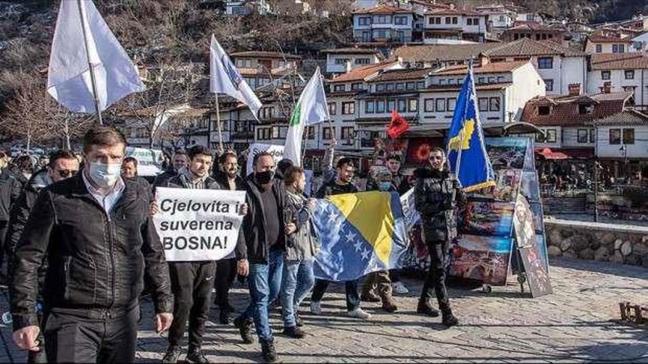 Kosovalılardan Bosna Hersek'e destek