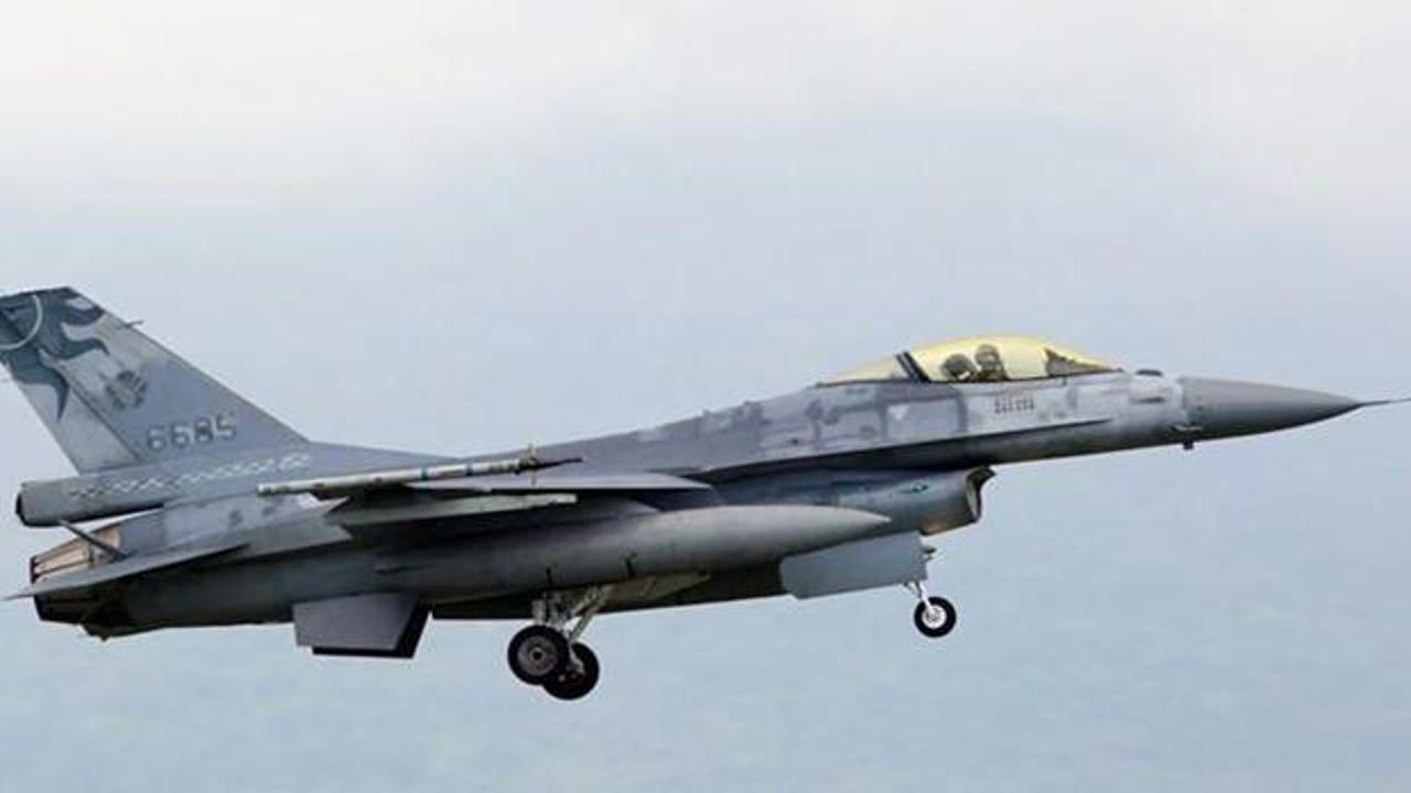 Tayvan'da F-16 savaş uçağı radardan kayboldu