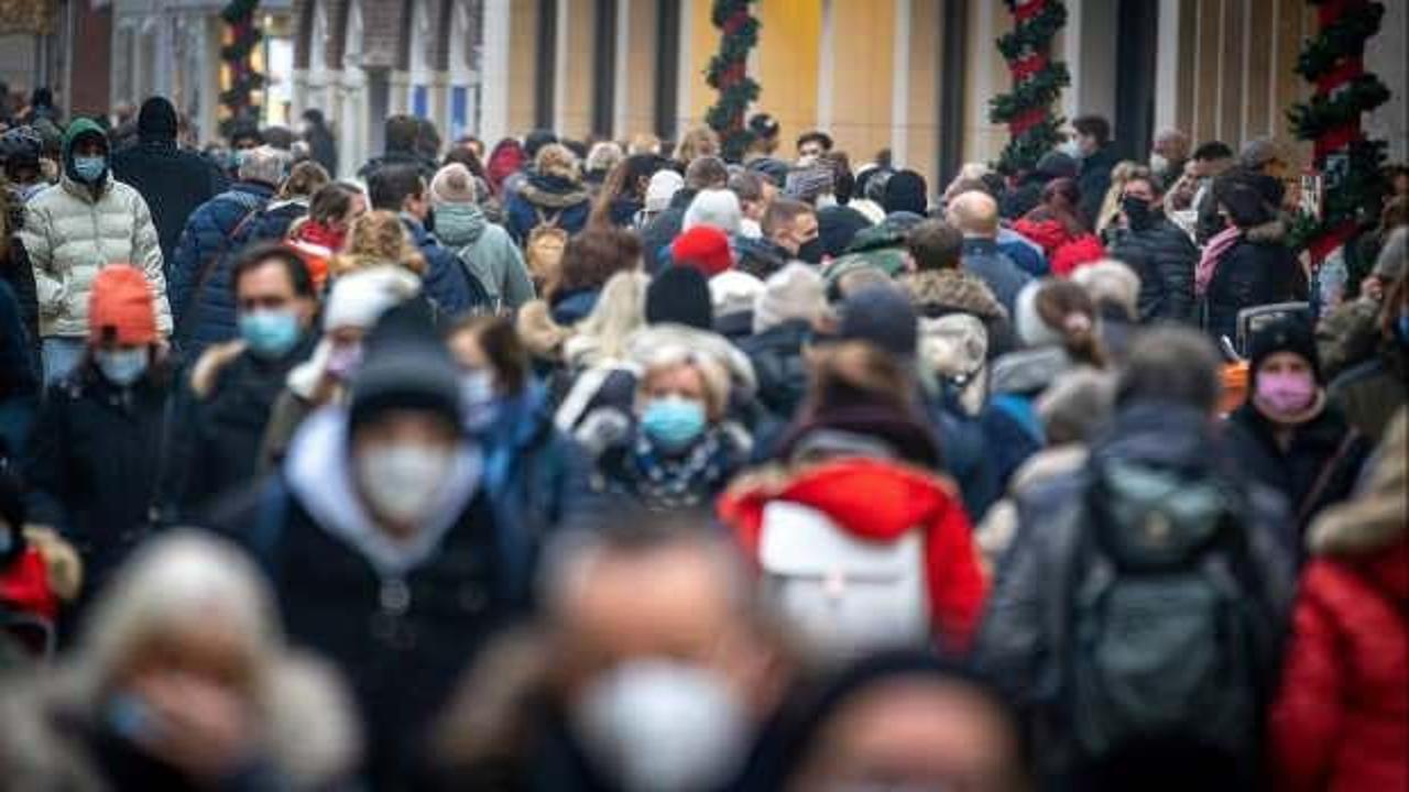 Uzmanı açıkladı: Omicron kendi sonunu getiriyor