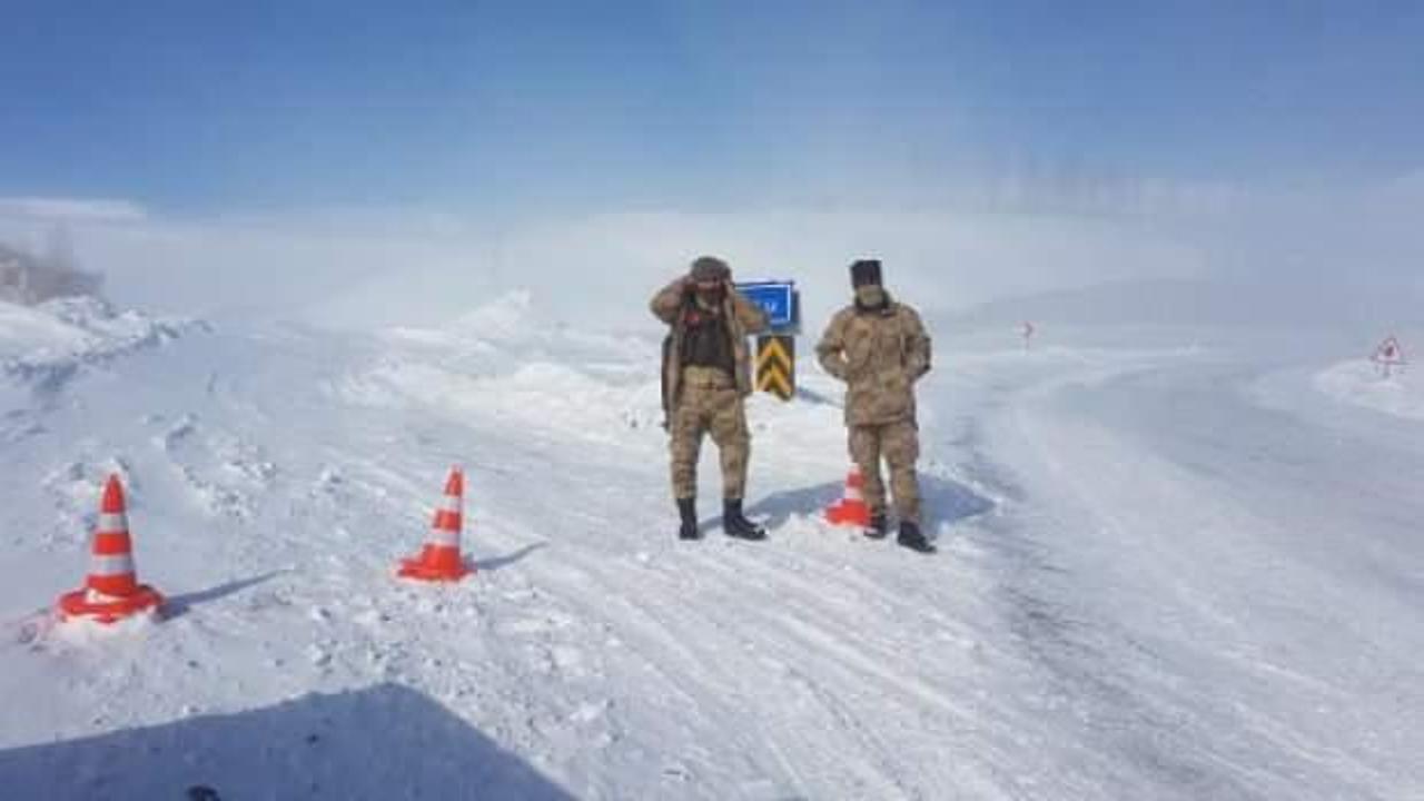 Bingöl’de 281 köy yolu kardan kapandı