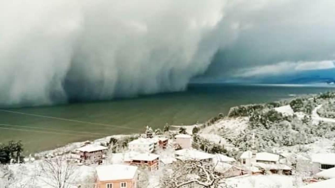 Kar yağışı sonrası Kastamonu'da bulutlar, denizle birleşti