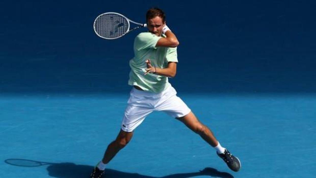 Medvedev ve Sabalenka, Avustralya Açık'ta 4. tura çıktı