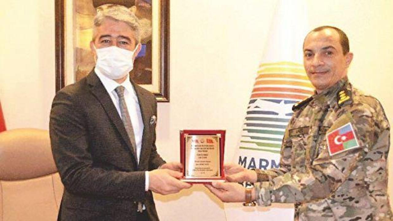 CHP'li belediye başkanının ödül verdiği "kahraman" sahte komutan çıktı