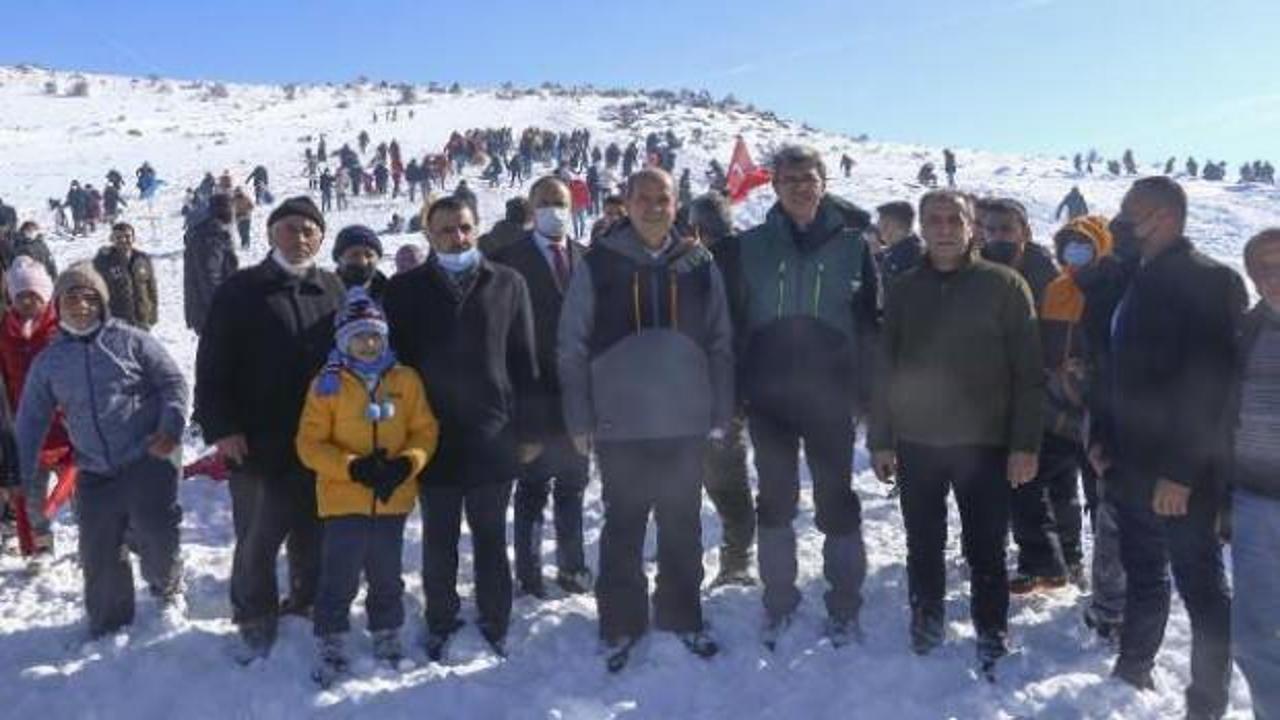 KKTC Cumhurbaşkanı Tatar, Ankara'da kızak şenliğine katıldı