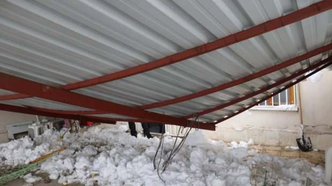 Malatya&rsquo;da bir saatte 3 ayrı &ccedil;atı &ccedil;&ouml;kt&uuml; 