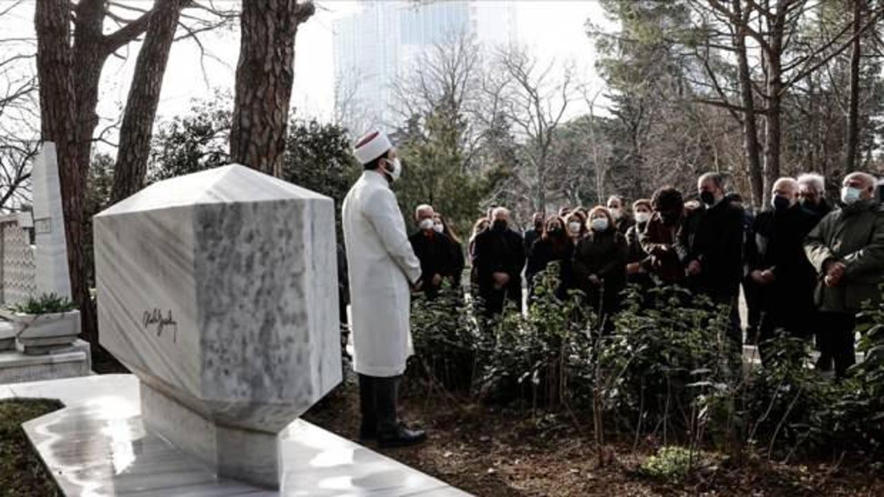Abdi İpekçi, vefatının 43. yılında mezarı başında anıldı
