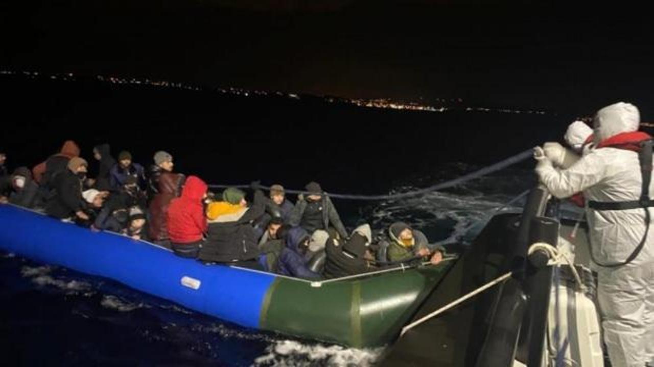 Yunan'ın İzmir açıklarında ölüme ittiği 66 düzensiz göçmen kurtarıldı