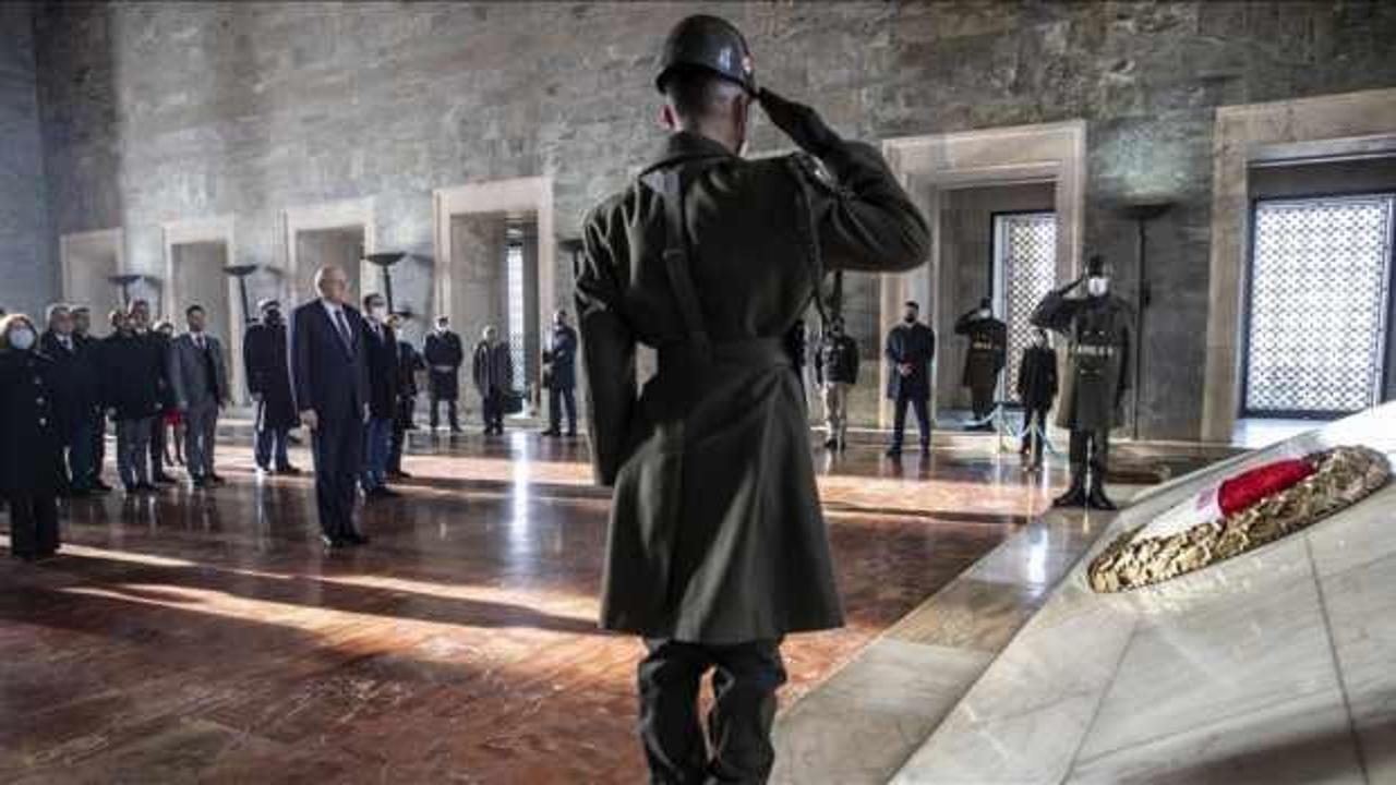 Lübnan Başbakanı Mikati, Anıtkabir'i ziyaret etti