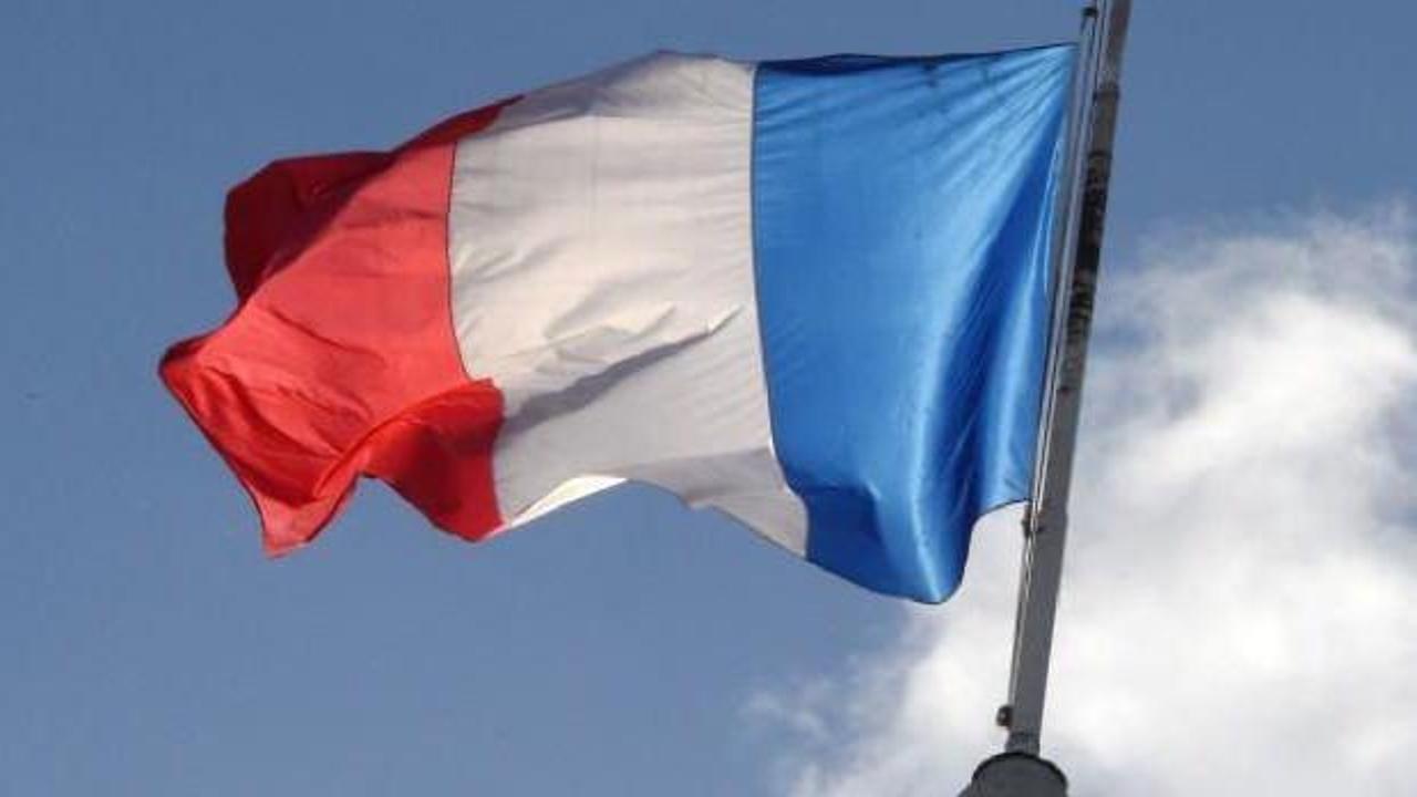 Fransa spor müsabakalarına başörtü yasağı protestosunu iptal etti