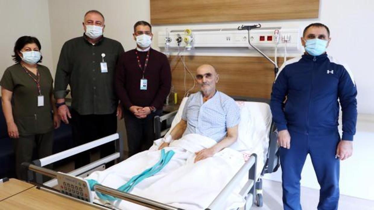 Kırgızistan'dan gelen yaşlı hasta Eskişehir'de yapılan 8 saatlik operasyonla iyileşti