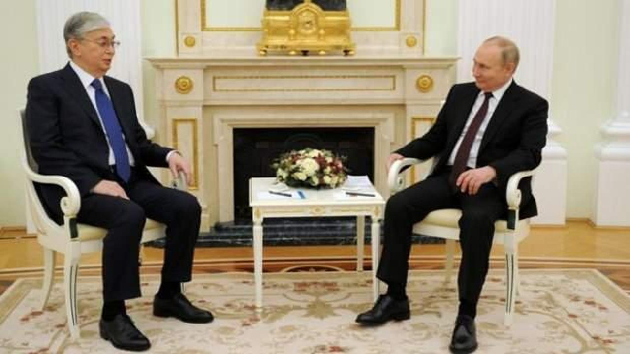 Macron buna çok bozulacak! Putin-Tokayev görüşmesine de masa damga vurdu
