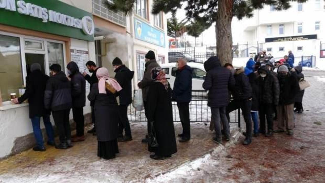 Yozgat'ta 99 liradan satılan ayçiçek yağına yoğun ilgi