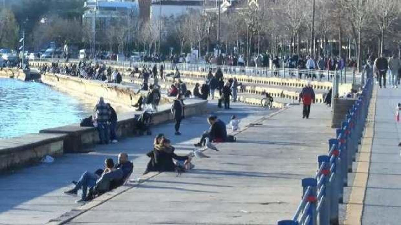 Güneşli havayı fırsat bilen İstanbullular sahillere akın etti