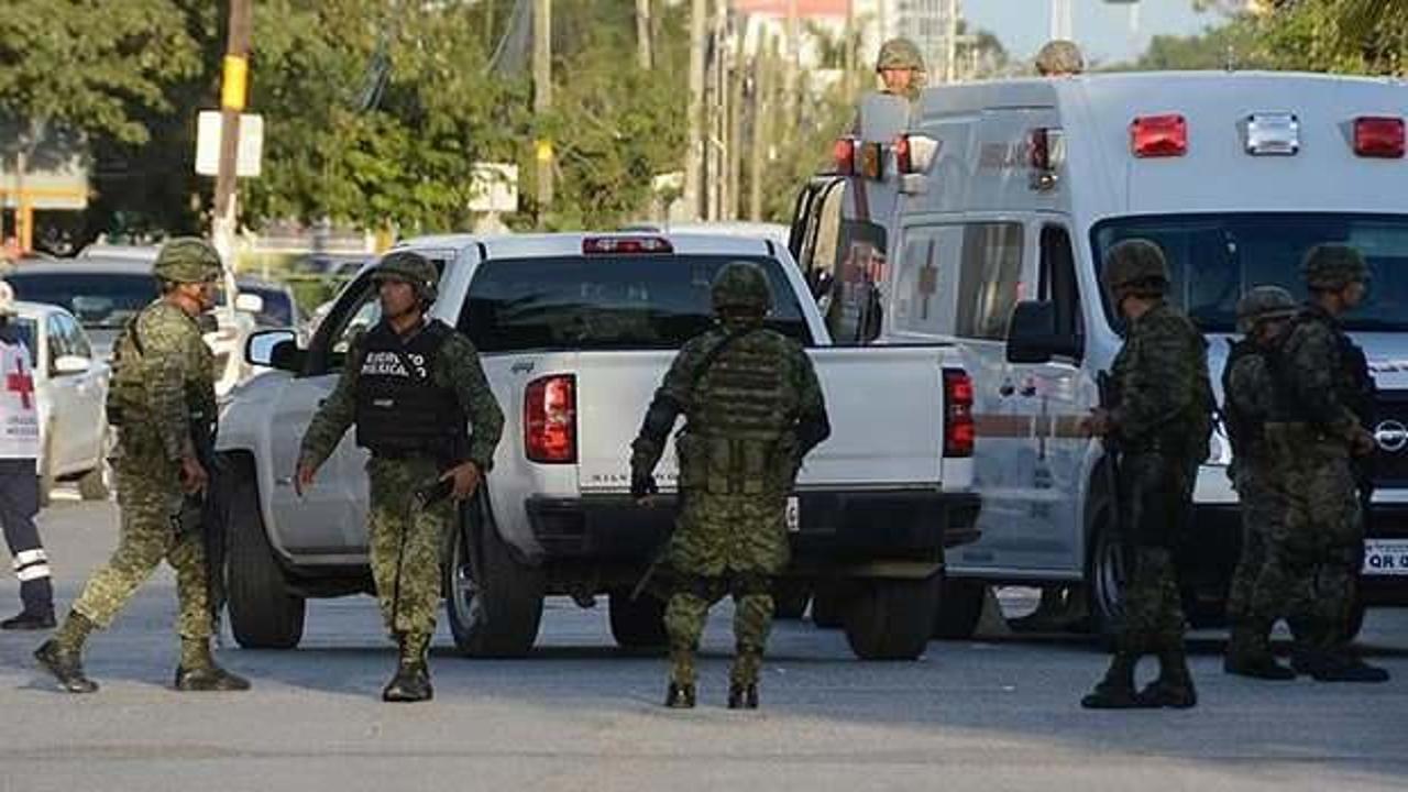 Meksika'da yoldaki patlayıcı infilak etti: 1 ölü