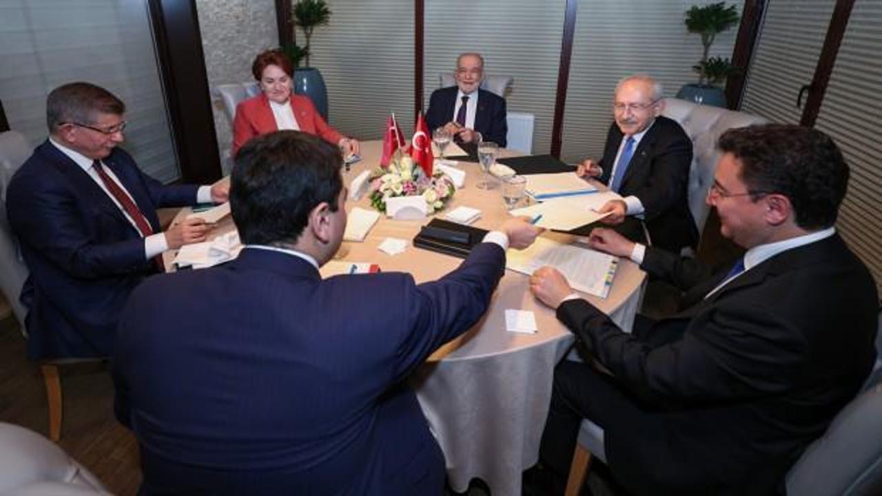 Muhalefet liderlerinin Davutoğlu'nun önerisine sıcak bakmadığı iddia edildi