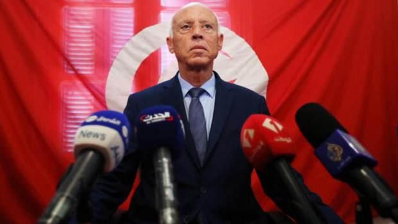 Tunus Cumhurbaşkanı Said partileri devre dışı bıraktı