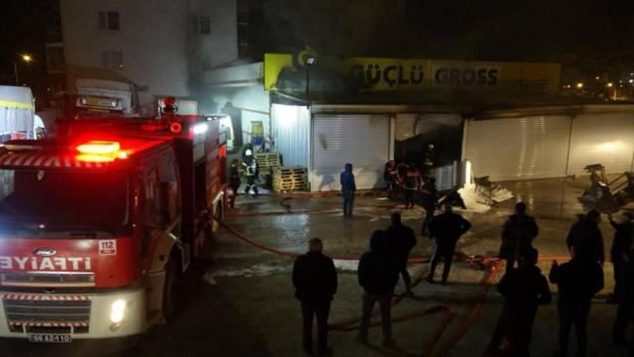 Yozgat’ta markette çıkan yangın korkuttu