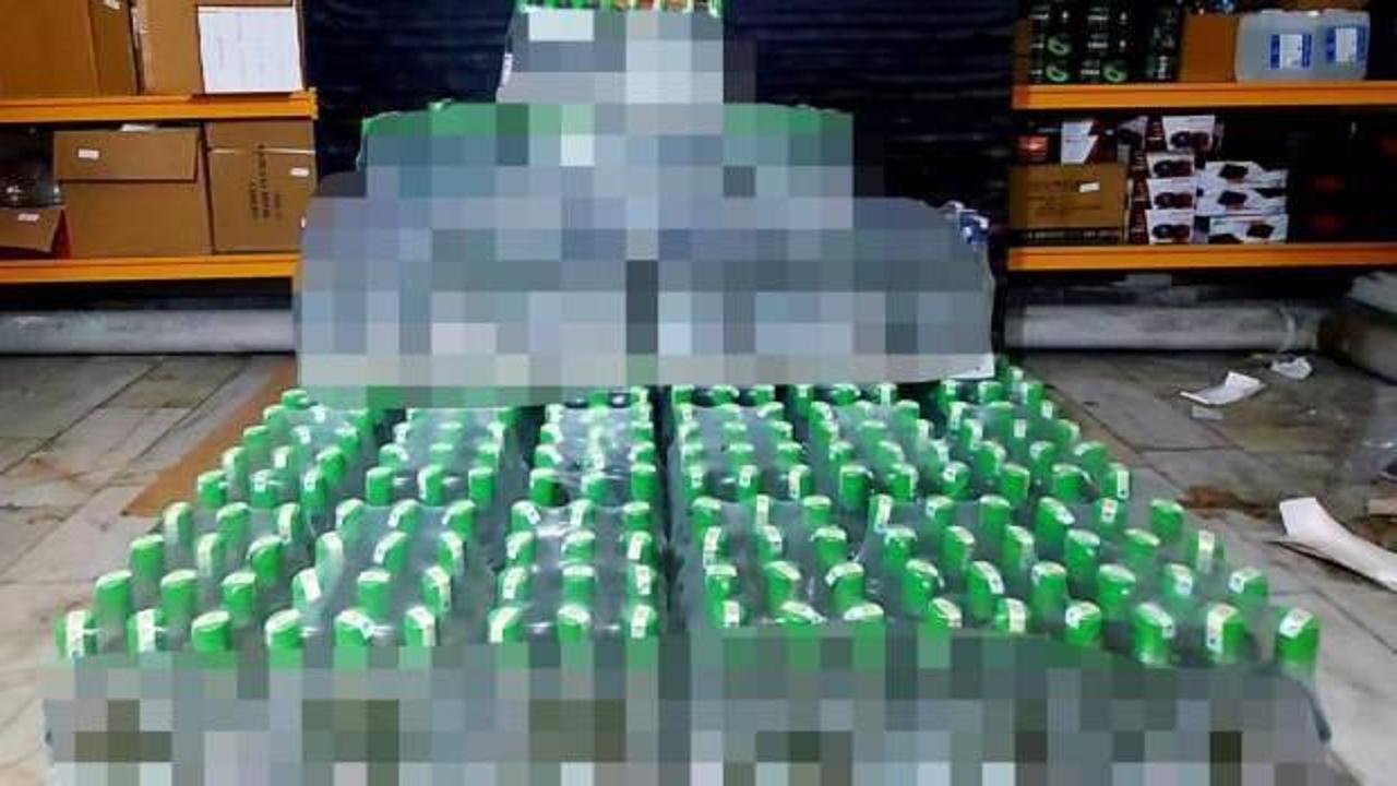 Muğla'da bir otomobilde 1080 şişe sahte içki ele geçirildi