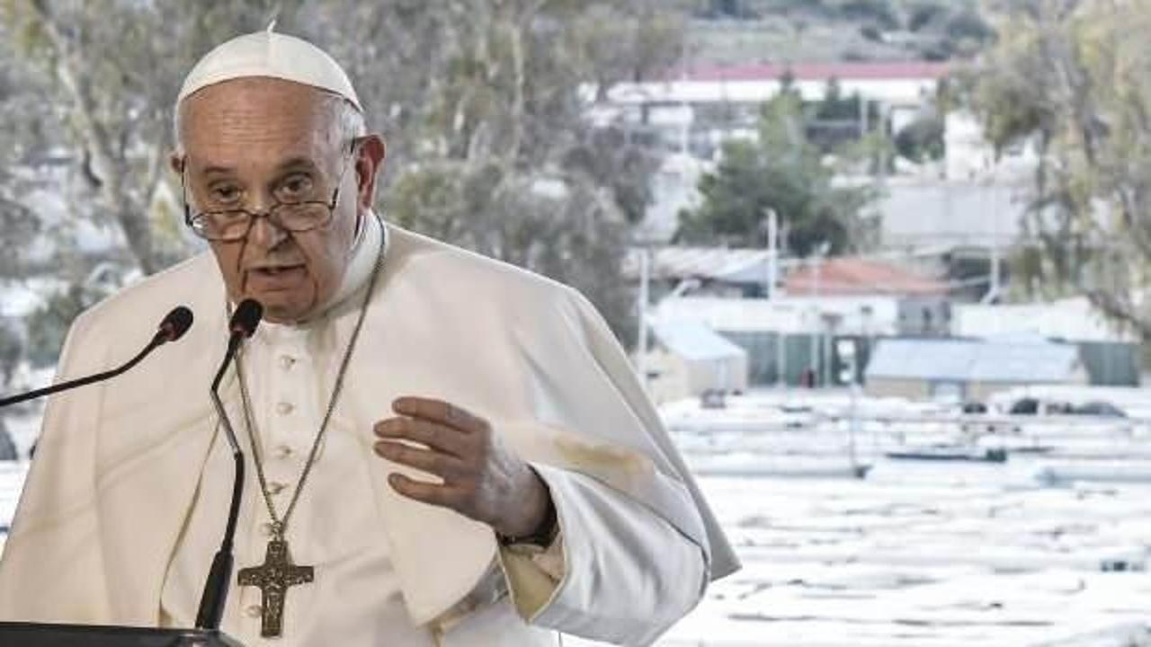 Papa, Rusya Büyükelçiliğine giderek savaşa dair endişelerini belirtti