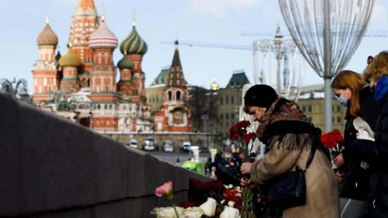 Rus muhalif Boris Nemtsov Moskova'da anıldı