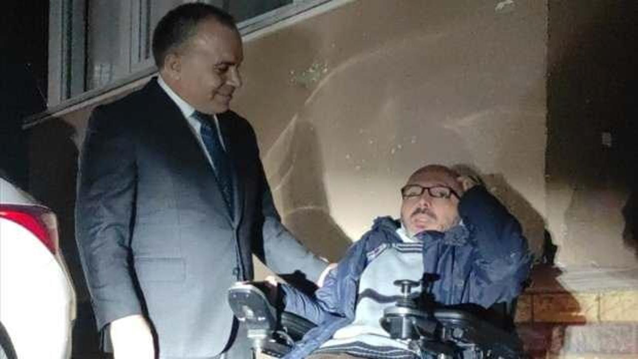 Ümraniye'de akülü sandalyesi çalınan kişiye yeni aracı teslim edildi