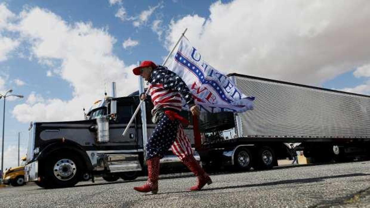 ABD'de aşı karşıtı kamyoncular, Washington için yola çıktı 