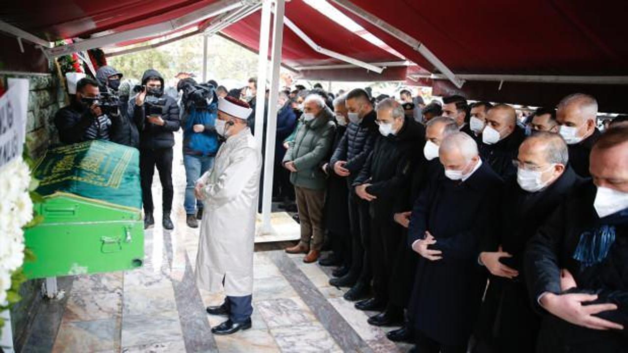 Savunma Sanayii Başkanı Demir'in ağabeyinin cenazesi toprağa verildi