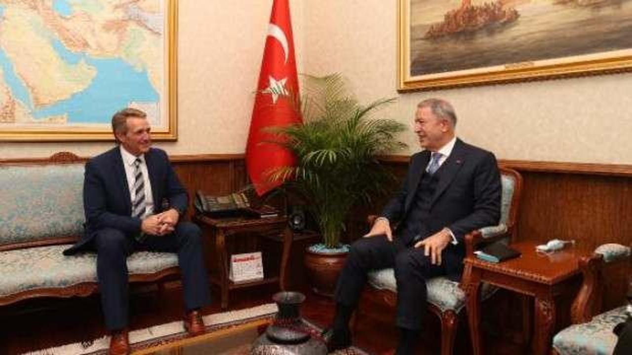 Bakan Akar, ABD'nin Ankara Büyükelçisi Flake'i kabul etti
