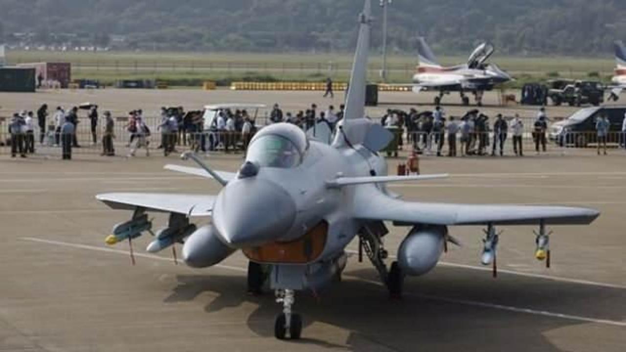 Pakistan, Çin yapımı J-10C savaş uçaklarını envanterine ekledi