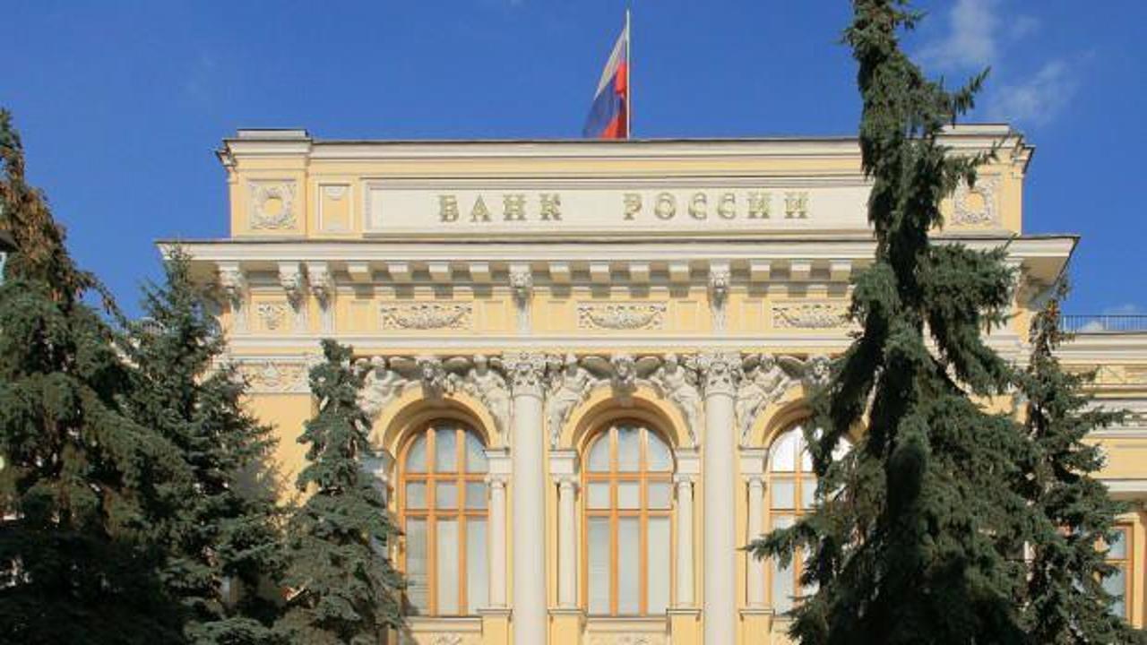 Yaptırım yağmuru sürüyor: Rusya Merkez Bankası'nın varlıklarını dondurdu