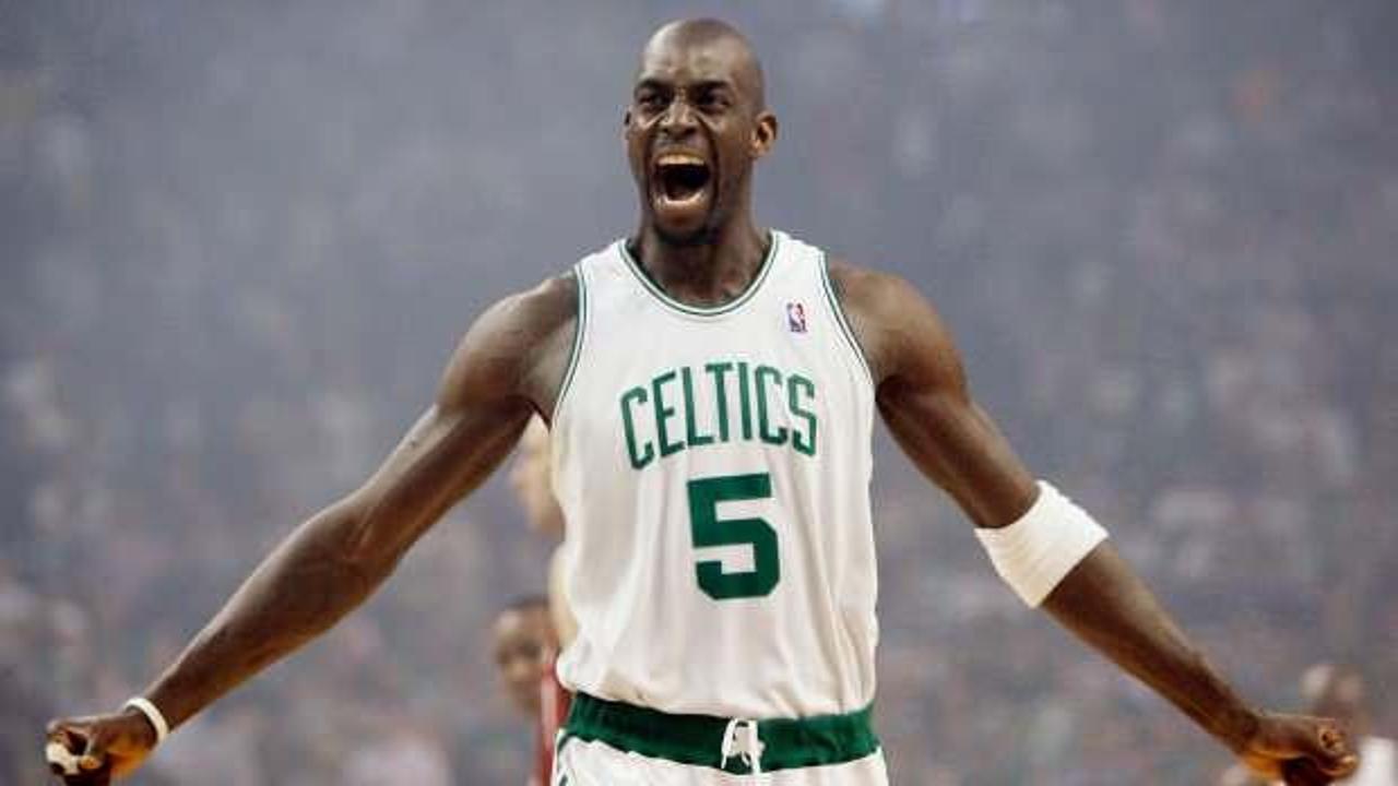 Boston Celtics'te Kevin Garnett'in forması emekliye ayrıldı