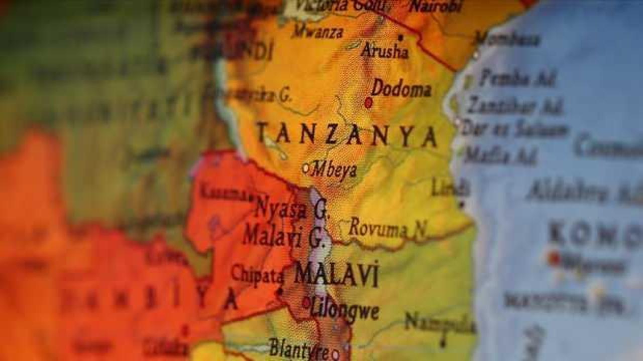 Tanzanya'da katliam gibi kaza! Otobüs ile TIR  çarpıştı: 16 ölü