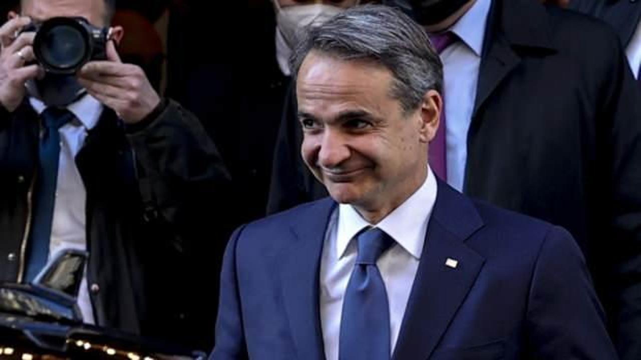 Yunanistan Başbakanı Mi&ccedil;otakis koronavir&uuml;se yakalandı