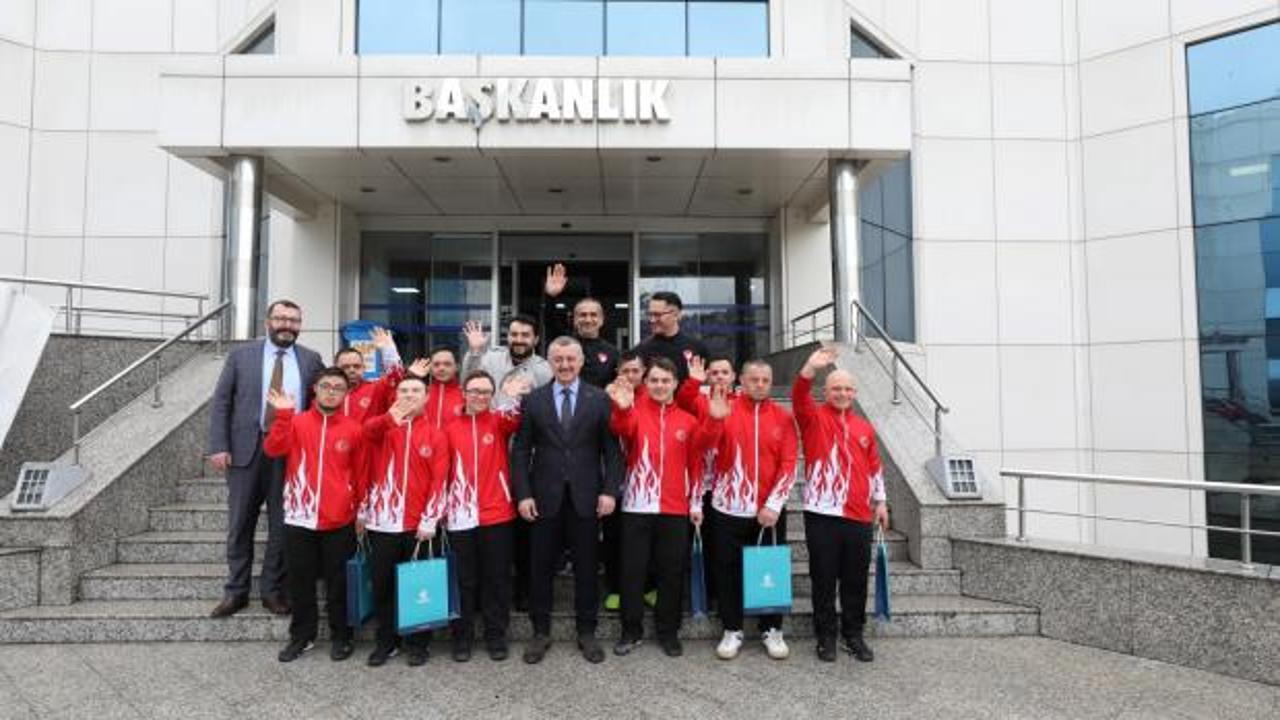 Down Sendromlular Futsal Milli Takımı m&uuml;jdeyi verdi: Cumhurbaşkanımıza hediye edeceğiz