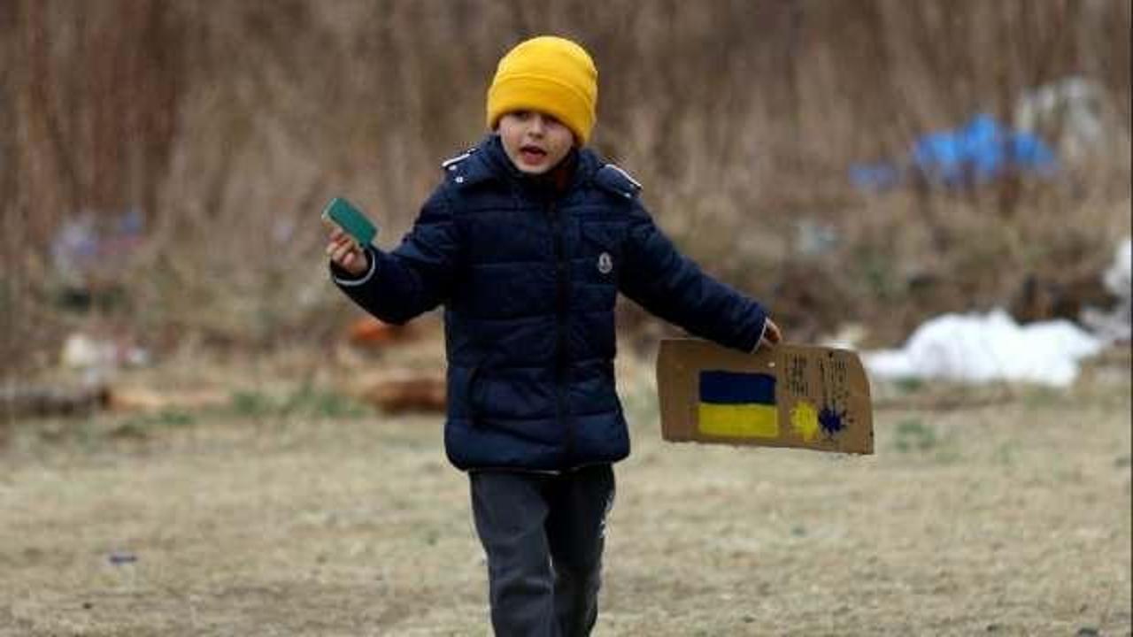 Ukrayna'da 4 milyona yakın mülteci komşu ülkelere geçti