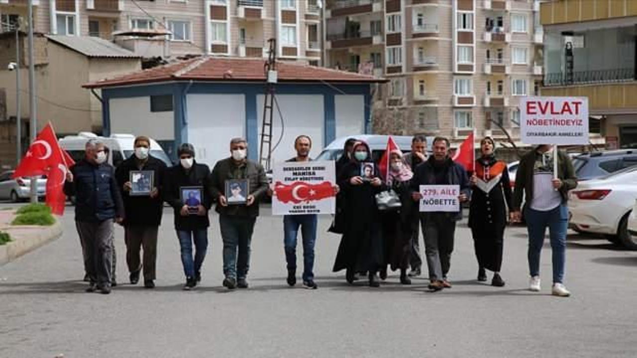 Diyarbakır annelerinin oturma eylemine 5 aile daha katıldı