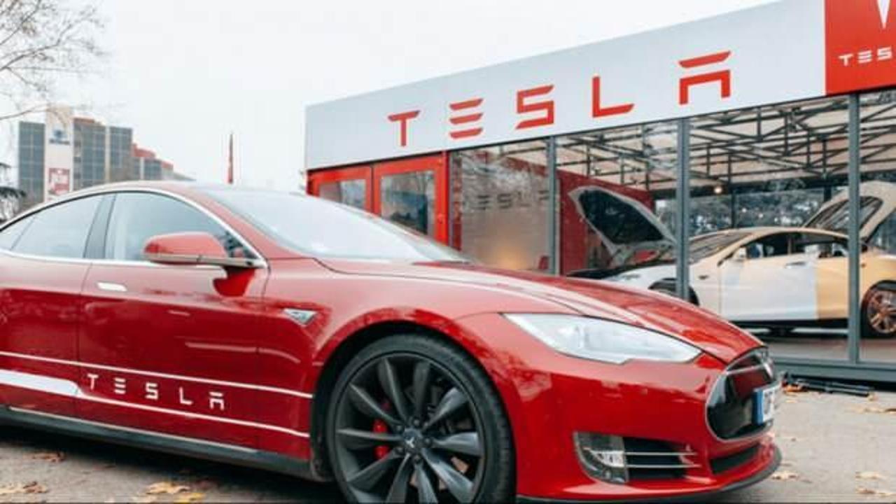 Elon Musk'ın şirketi Tesla'dan rekor araç teslimatı