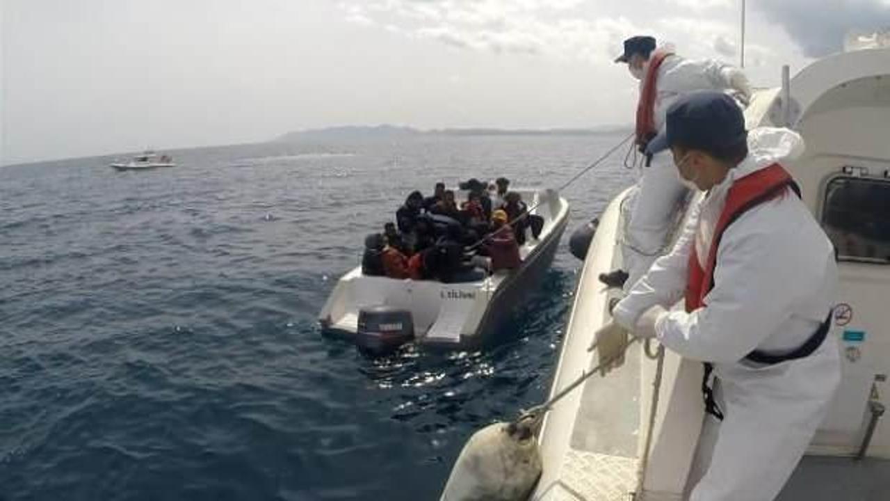Ayvalık açıklarında 30 kaçak göçmen kurtarıldı