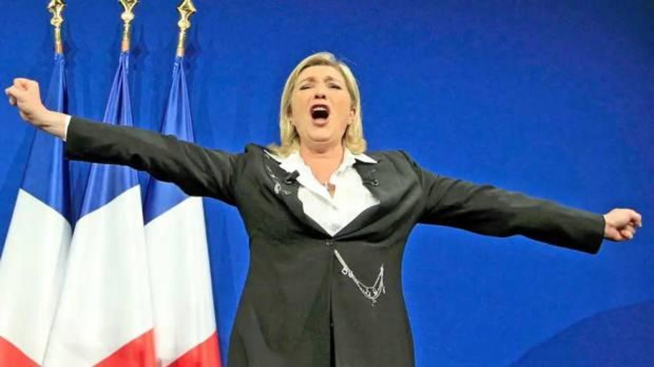 Fransa'da başörtü yasağı seçim malzemesi oldu: Aşırı sağcı Le Pen'in İslam düşmanlığı