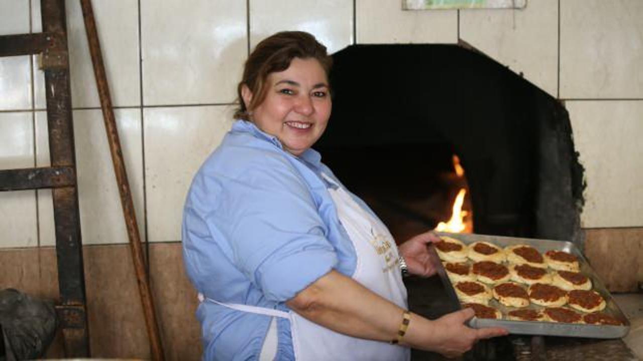 Hatay'ın tescilli lezzeti "Kaytaz böreği" iftar sofralarını şenlendiriyor