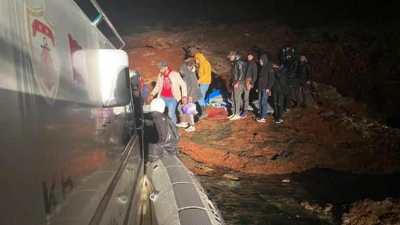 İzmir açıklarında 46 düzensiz göçmen kurtarıldı