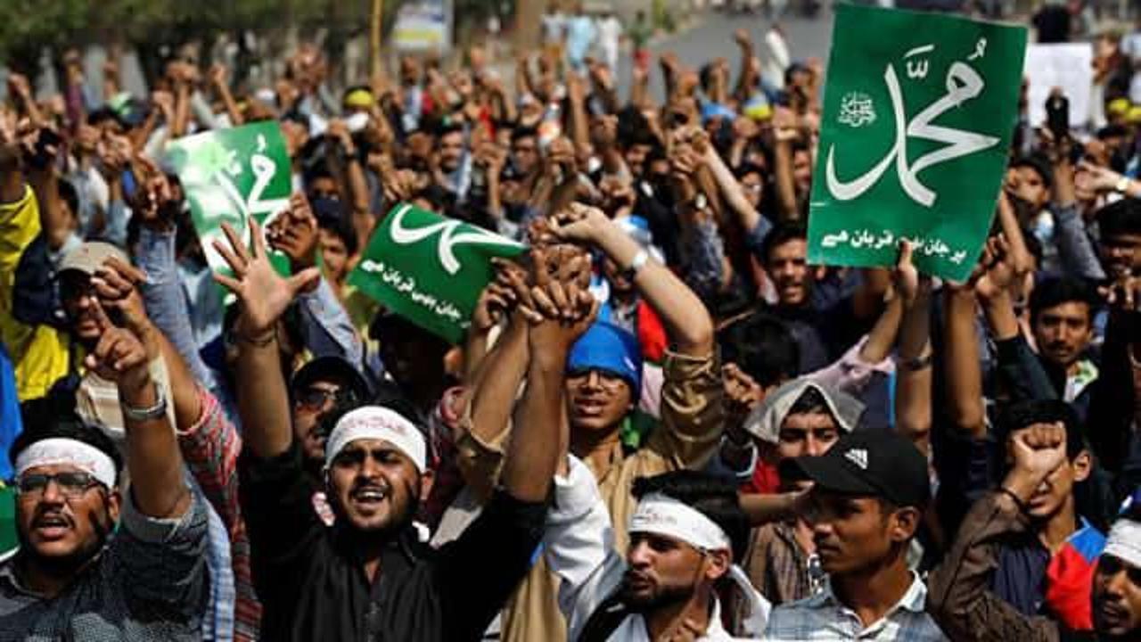 Pakistan'da Başbakan İmran Han destekçilerinden muhalefete tepki