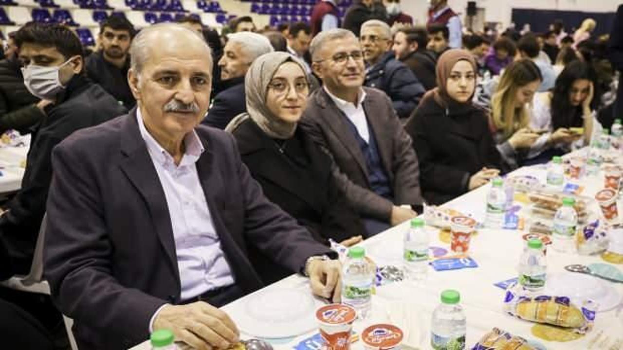 AK Parti Genel Başkanvekili Kurtulmuş, İstanbul'da &ouml;ğrencilerle iftar yaptı